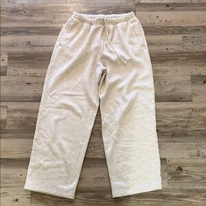 SKIMS women’s straight leg sweatpants